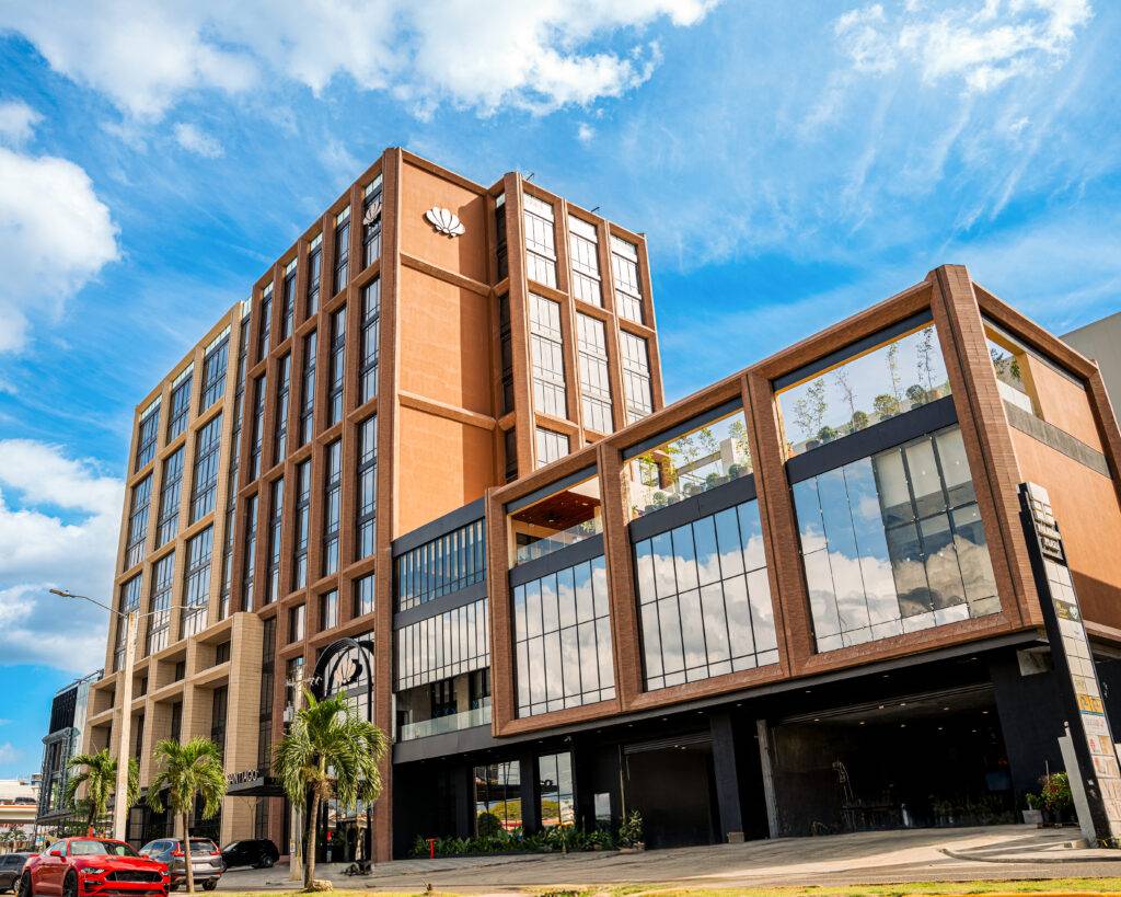 El presidente Abinader inaugura un nuevo Hilton en Santiago con 177 habitaciones, eldigital.com.do