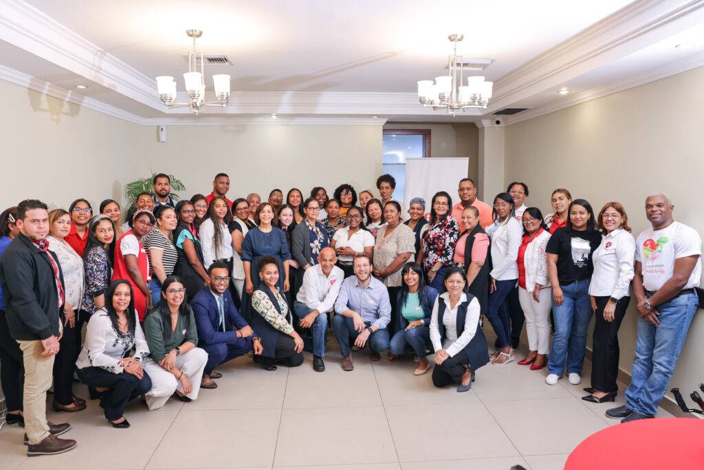 APAP auspicia programa tecnológico para mejorar el aprendizaje de las matemáticas APAP auspicia programa tecnológico para mejorar el aprendizaje de las matemáticas, eldigital.com.do