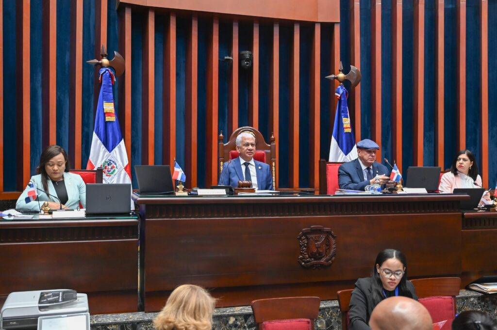 Senado aprueba proyecto que declara el 22 de julio Día Nacional del Oftalmólogo Dominicano, eldigital.com.do