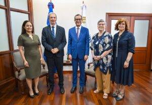 Eddy Olivares recibe visita del director subregional de OIT, eldigital.com.do