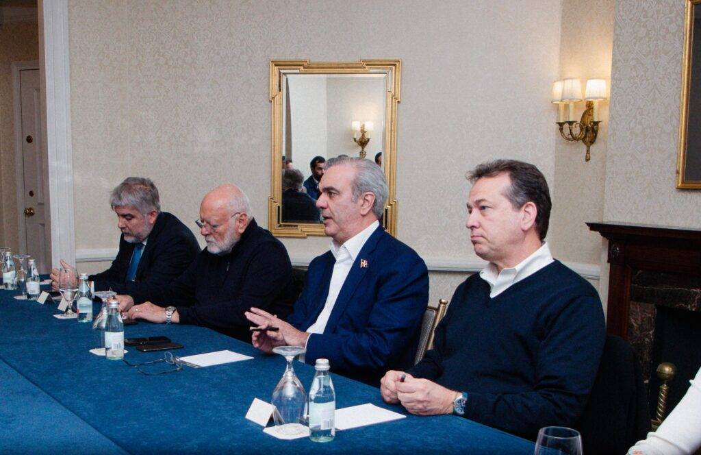 Abinader se reúne con empresarios dominicanos en Washington, eldigital.com.do