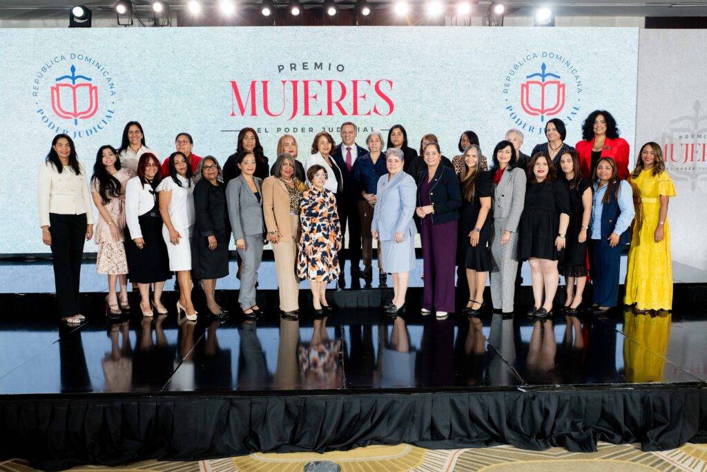 Entregan premio a la mujer del Poder Judicial a 25 juezas y servidoras judiciales, eldigital.com.do