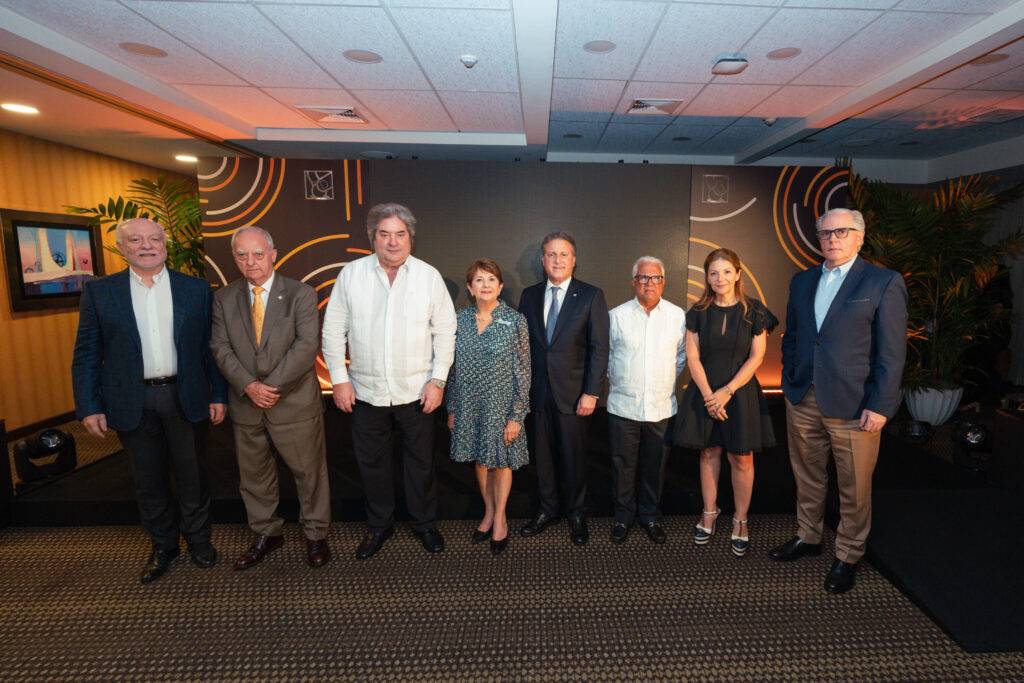 Pedro Esteva, Sharlyn Rodríguez, Mildred del Orbe, Mildred Minaya, Michael Eusebio, Gustavo Ariza, Tania Guenen, eldigital.com.do