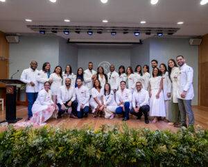 Plaza de la Salud celebra el 21.º Acto de Finalización de Médicos Residentes, eldigital.com.do