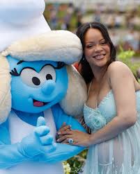 Rihanna desfila por la premier de «Los Pitufos», película en la que participó como productora y actriz Rihanna desfila por la premier de "Los Pitufos", película en la que participó como productora y actriz, eldigital.com.do