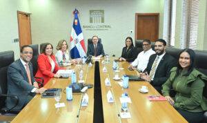 Gobernador Valdez Albizu se reúne con la viceministra del MIREX, Celinés Toribio, eldigital.com.do