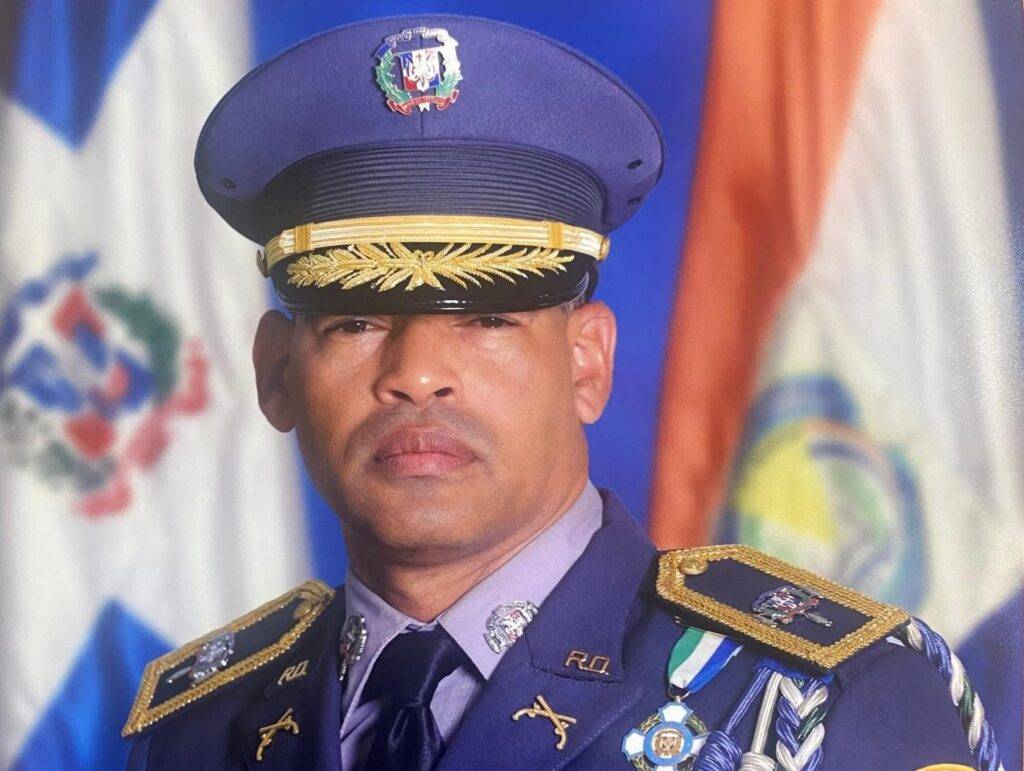 Designan al coronel Julio Enmanuel Valenzuela Peña como director de la Academia para Cadetes de la PN, eldigital.com.do