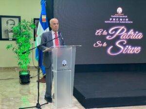 Entregan Premio Juan Bosch a dominicanos destacados, eldigital.com.do