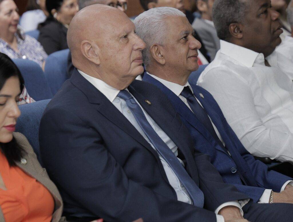 Senado presenta documental “El Triunfo de la Democracia” del cineasta René Fortunato, eldikgital.com.do