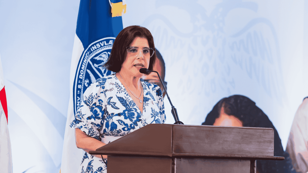 Altice aporta conectividad en aula inteligente UASD Constanza, eldigital.com.do