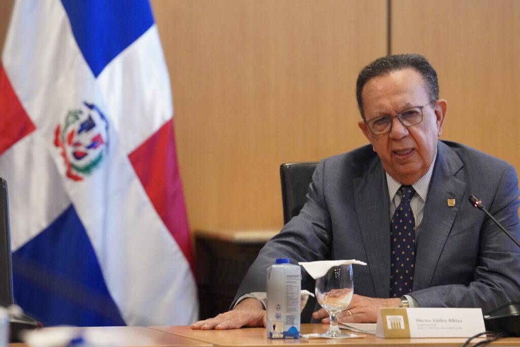Gobernador Valdez Albizu se reúne con la junta directiva de la Asociación de Inversión Extranjera, eldigital.com.do