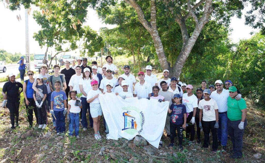 Voluntariado Bancentraliano realizó su 20ª jornada de reforestación, eldigital.com,.do