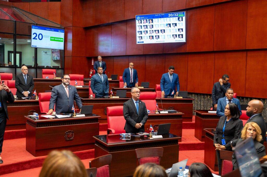 Senado aprueba ley que dispone el uso de energía renovable en edificios públicos y privados, eldigital.com.do