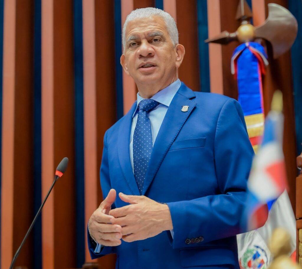 Presidente del Senado felicita a Abinader por la promulgación del Código Penal, eldigital.com.do