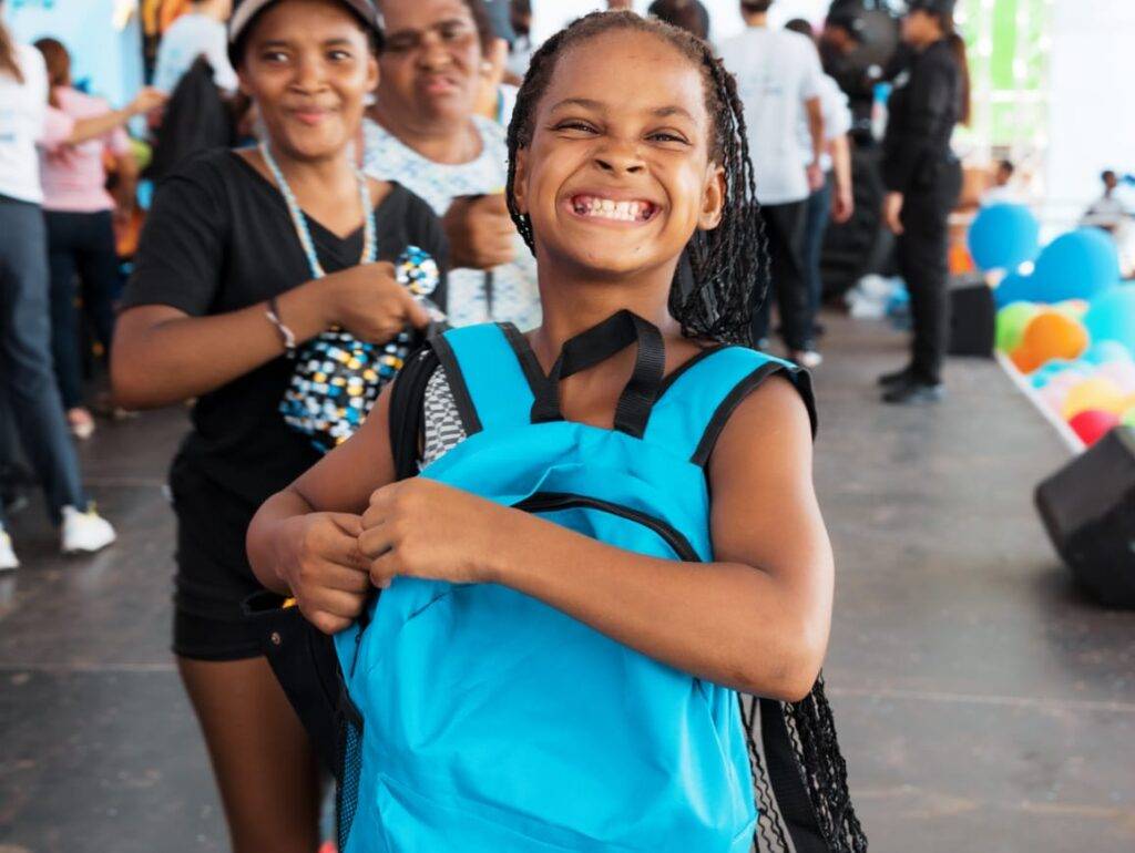 Plásticos por Útiles Escolares recolecta 15.2 millones de botellas plásticas, eldigital.com.do