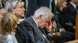 El padre de Miguel Uribe Turbay se convierte en precandidato presidencial de Colombia tras la muerte de su hijo, eldigital.com.do