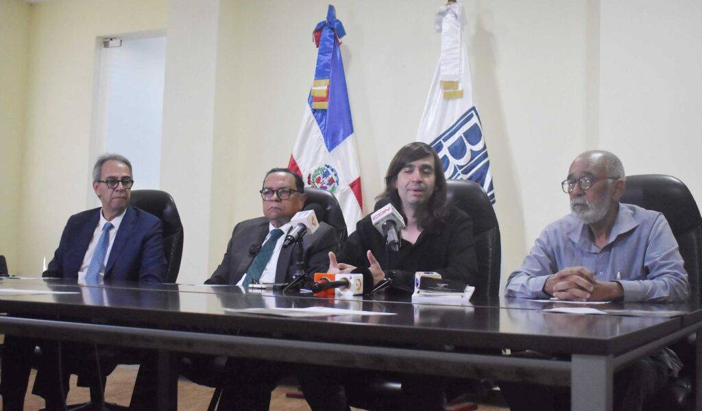 Anuncian creación del Premio Hispanoamericano de Poesía, eldigital.com.do