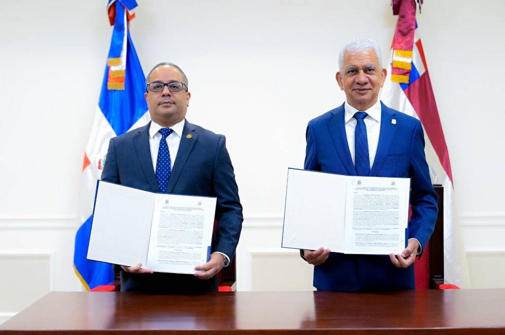 Senado y TC acuerdan seguir desarrollando intercambio de capacitación e investigación, eldigital.com.do