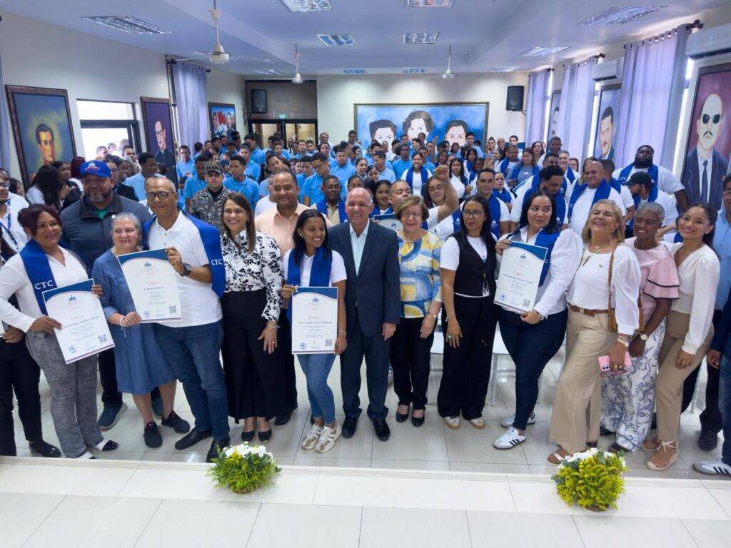 CTC certifica 140 jóvenes en Salcedo durante Tecno Feria “Aprende y Emprende”, eldigital.com.do