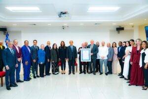 Senado reconoce al comunicador Jochy Santos por sus 50 años de trayectoria, eldigital.com.do