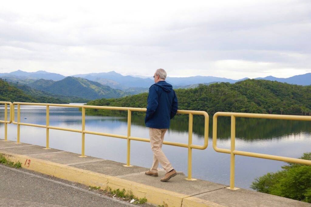 Presidente Abinader supervisa niveles de presas de Hatillo, Monción, Taveras y Rincón ante el paso del Huracán Melissa, eldigital.com.do