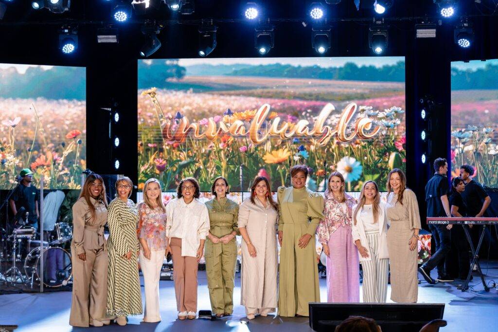 La fe como antídoto contra la ansiedad: más de mil mujeres se reúnen en Invaluables 2025, eldigital.com.do