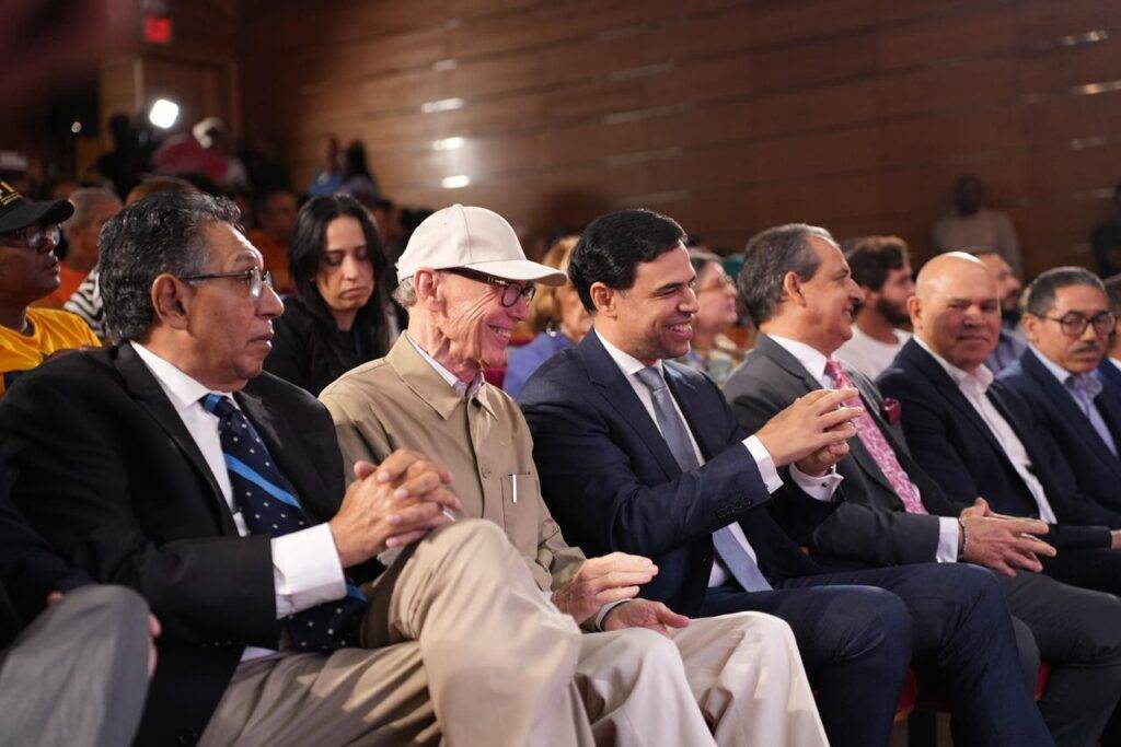 Feria del Libro cierra con más de 700 mil visitantes, estableciendo récord de asistencia, eldigital.com.do