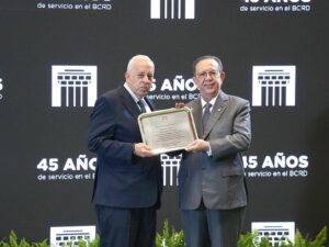 BCRD homenajeó a colaboradores por su tiempo de servicio a la institución, eldigital.com.do