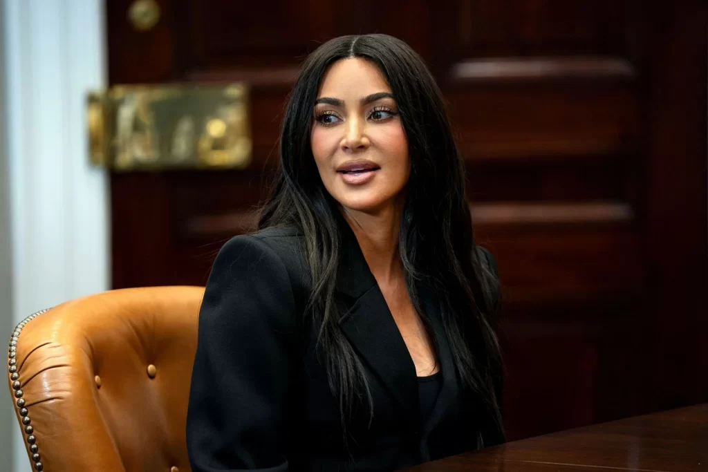 Kim Kardashian 'se quema' en el examen de abogacía, eldigital.com.do