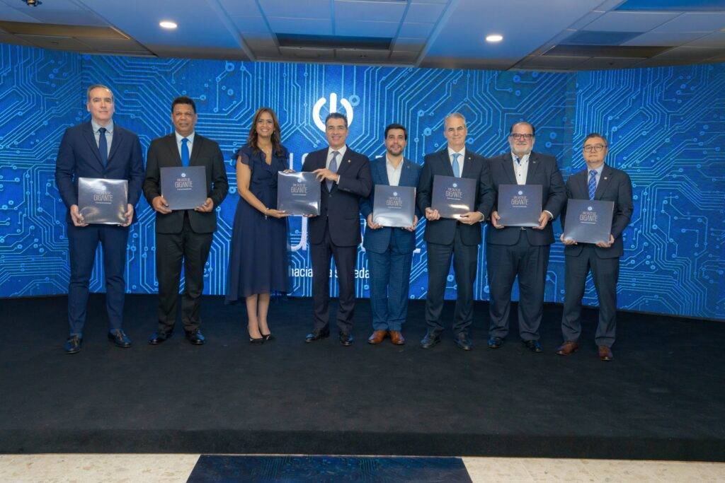 Banco Popular presenta el libro “Un salto de gigante” sobre la transformación digital del país, eldigital.com.do