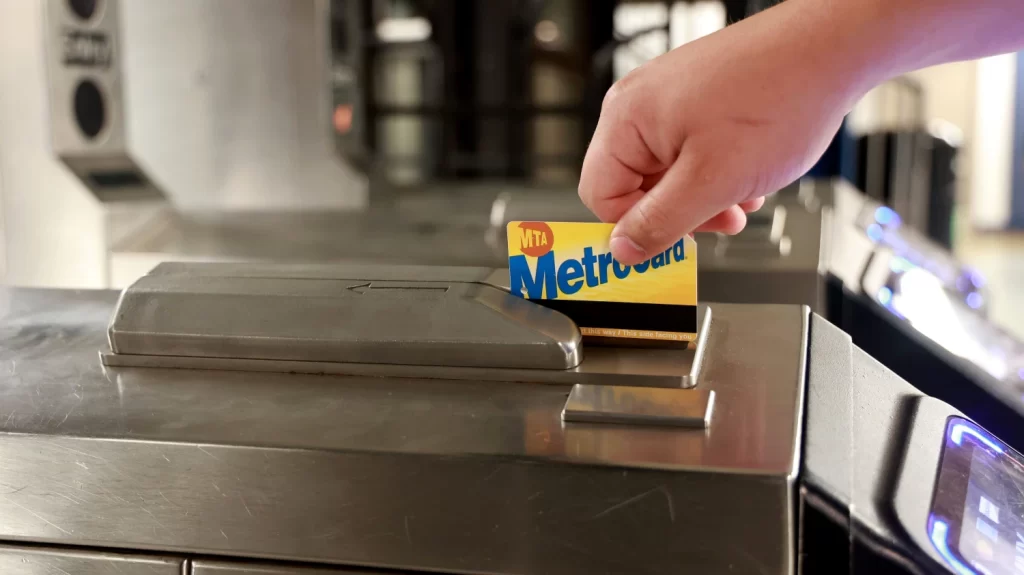 El metro de Nueva York se despide de la MetroCard y adopta por completo el pago sin contacto, eldigital.com.do