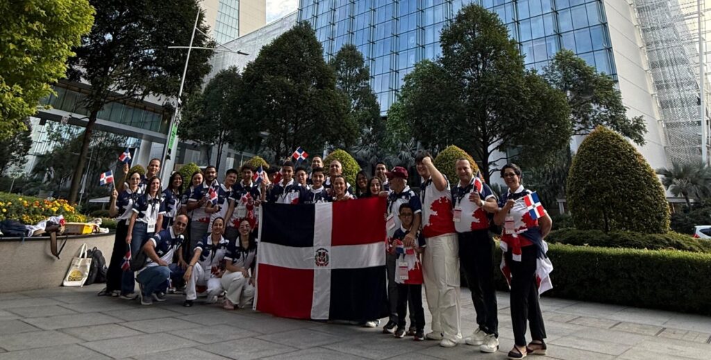 República Dominicana obtiene medallas en la final mundial de la World Robot Olympiad 2025 en Singapur, eldigiital.com.do