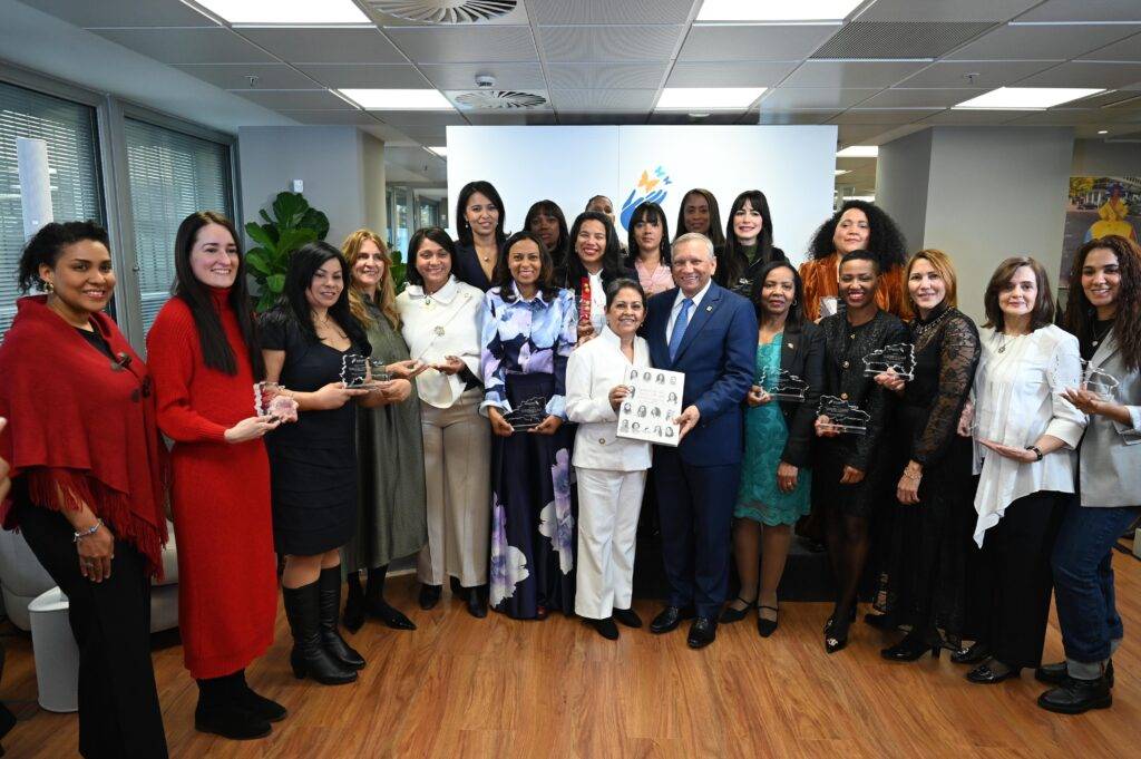 Voluntariado Banreservas pone en circulación en Madrid el libro Historias de vida y buena voluntad dominicana en España, eldigital.com.do