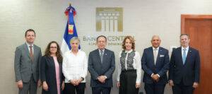 Gobernador Valdez Albizu recibió al embajador de la Unión Europea, Raúl Fuentes Milani, eldigital.com.do