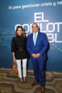 Víctor Bautista publica libro sobre inteligencia artificial y comunicación, eldigital.com.do