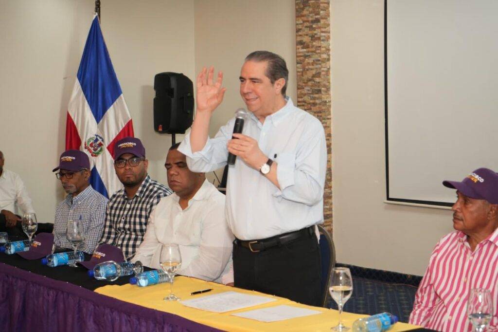 Francisco Javier García afirma que el PRM encabeza un “gobierno de improvisados” y asegura que el país va en reversa, eldigital.com.do