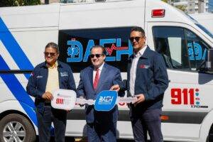 Sistema 911 entrega 50 modernas ambulancias a la DAEH, eldigital.com.do