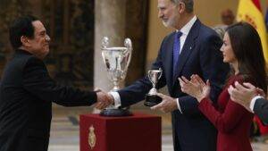 La atleta no pudo asistir a la ceremonia celebrada en el Palacio de El Pardo de Madrid y fue el embajador de la República Dominicana en España, Tony Raful, el que recogió en su nombre el premio