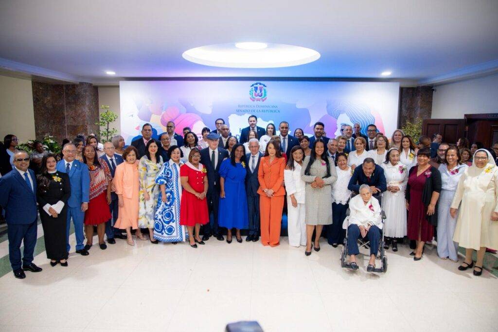 Senado reconoce a 32 mujeres líderes en tercera edición del evento anual “Mujeres que Transforman”, eldigital.com.do