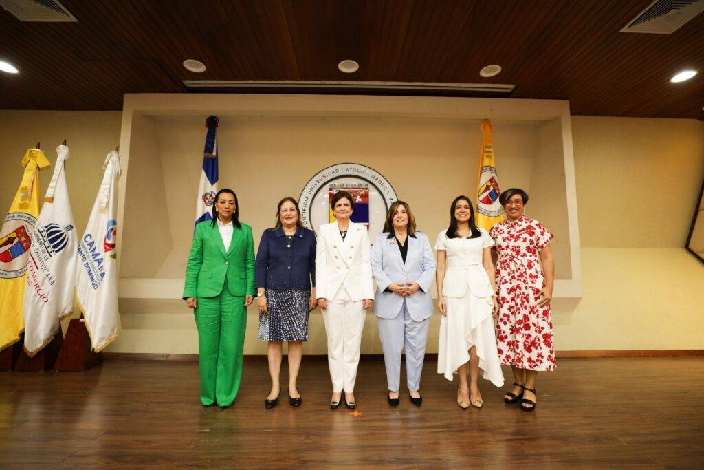 Raquel Peña encabeza graduación de 116 empresarias del programa MujerEs Avanza, eldigital.com.do