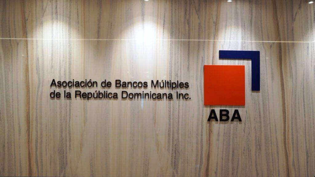 Crédito a mujeres crece 281% en una década impulsado por mayor empleo y menor morosidad, revela la ABA, eldigital.com.do