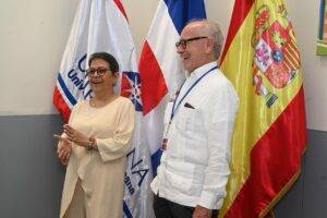 Voluntariado Banreservas y UNIROMANA firman convenio para otorgar becas a estudiantes sobresalientes, eldigital.com.do