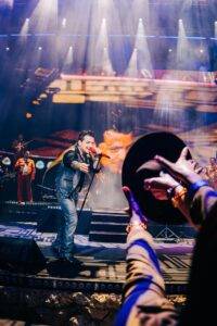 Christian Nodal conquista Altos de Chavón en una noche a casa llena cargada de éxitos, eldigital.com.do