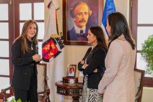 Embajadora Leah Campos y Carolina Mejía tratan temas de interés para RD y EE. UU., eldigital.com.do