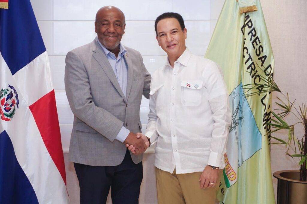 Antonio Almonte, asesor energético del Poder Ejecutivo, conoció los avances en modernización y nuevas tecnologías de la red de transmisión eléctrica Nacional, eldigital.com..do