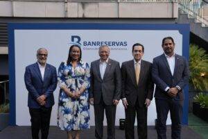 Banreservas ofrece cóctel para fortalecer vínculos con la diáspora, dominicana en España, eldigital.com.do