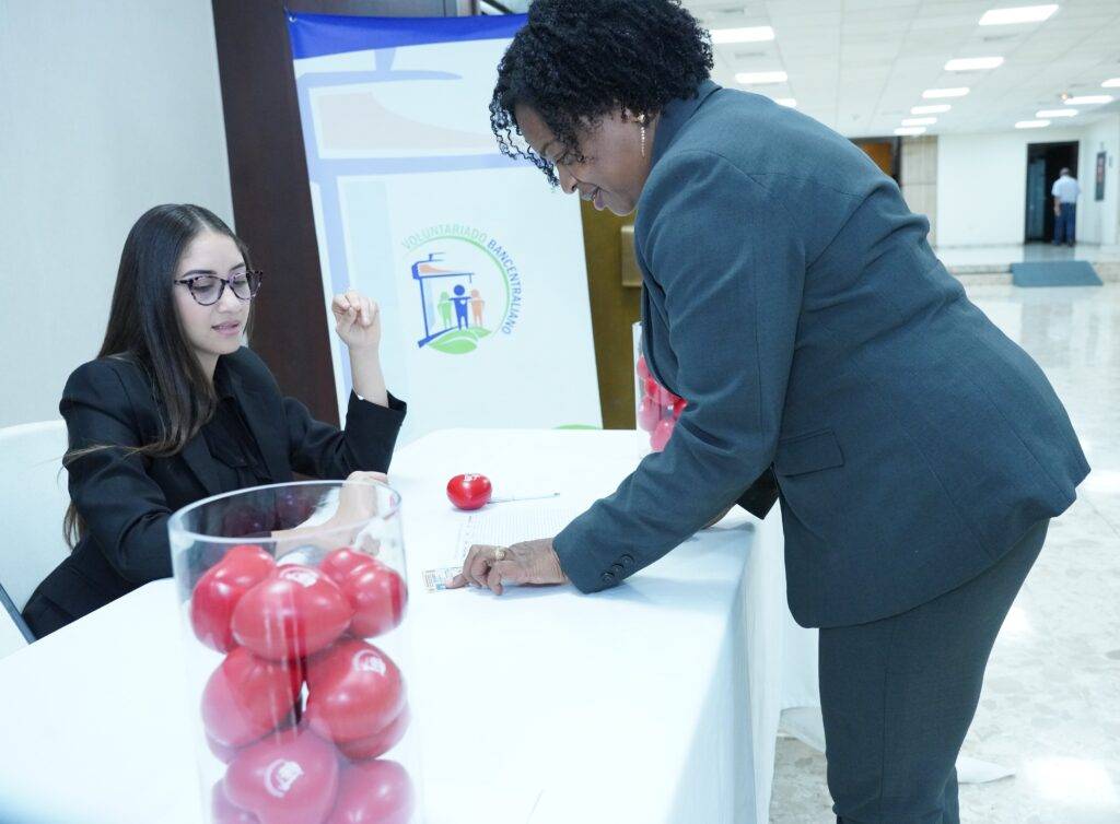 Voluntariado Bancentraliano realizó su 6ª jornada de donación de sangre en colaboración con la Cruz Roja Dominicana, eldigital.com.do