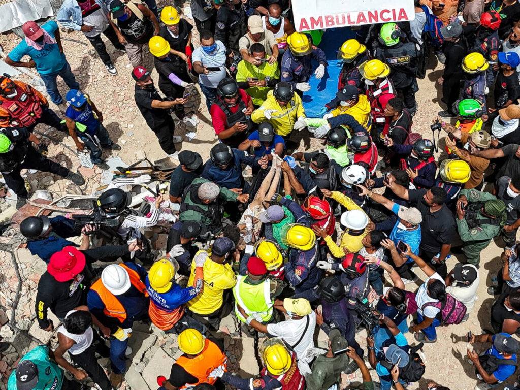 Venezuela informa el rescate de 33 personas con vida tras doble terremoto,eldigital.com.do