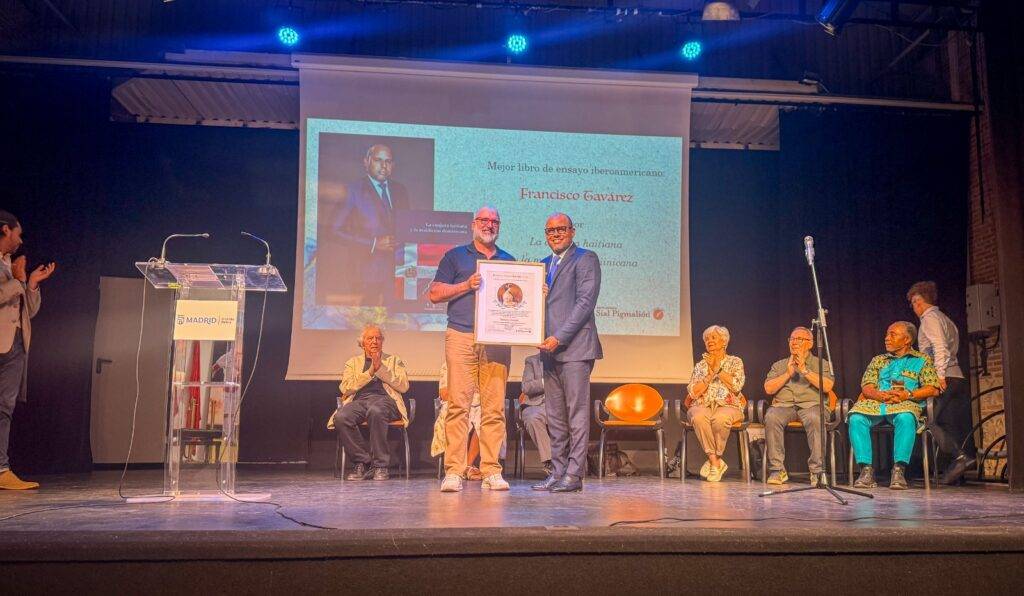 Francisco Tavárez gana premio internacional y pone en alto la literatura dominicana en la Feria del Libro de Madrid, eldigital.com.do
