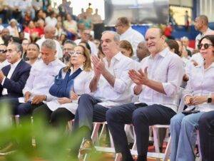 Presidente y alcalde Santiago entregan renovado techado deportivo en Los Ciruelitos, eldigital.com.do